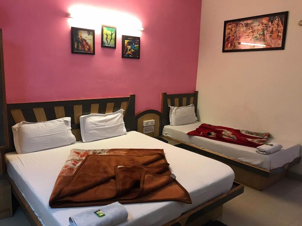 Нью-Дели: Hotel Roadway Inn Delhi by Goroomgo