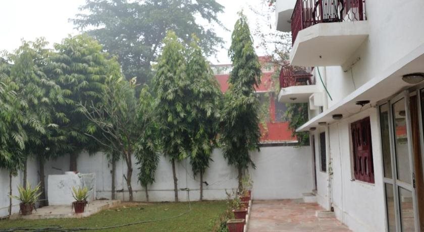 Фатехпур-Сикри: Falcon Guest House