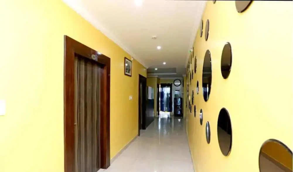 Hotel Royal Guest House — фото 1