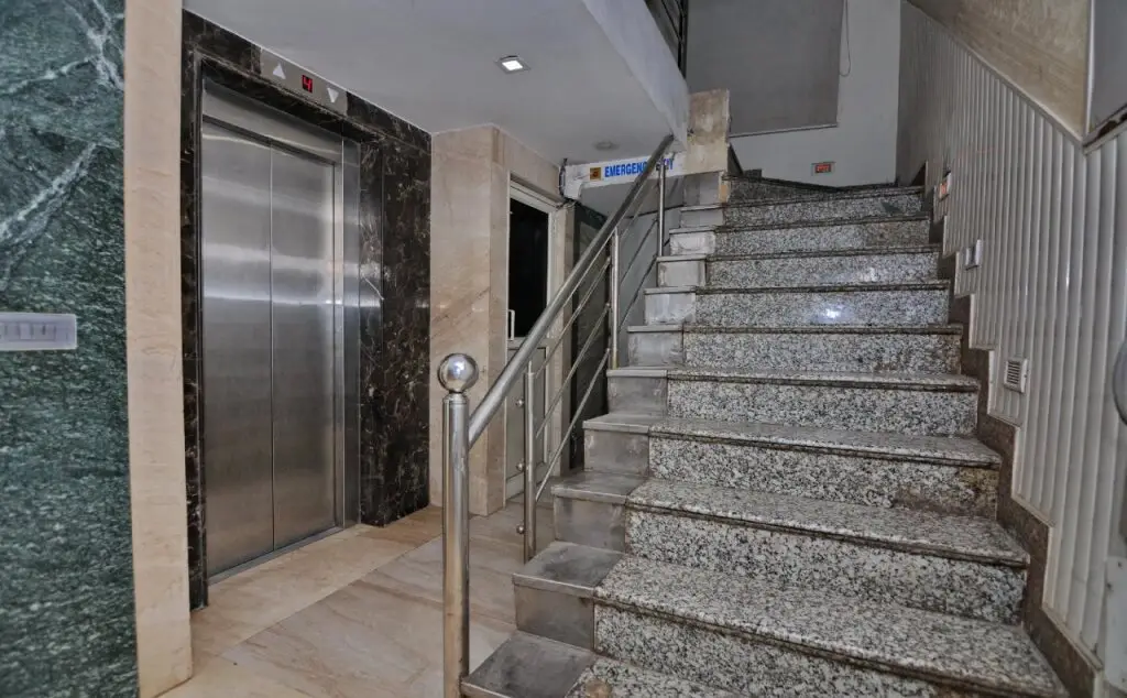 RB Grand Residency by OYO Rooms — фото 1