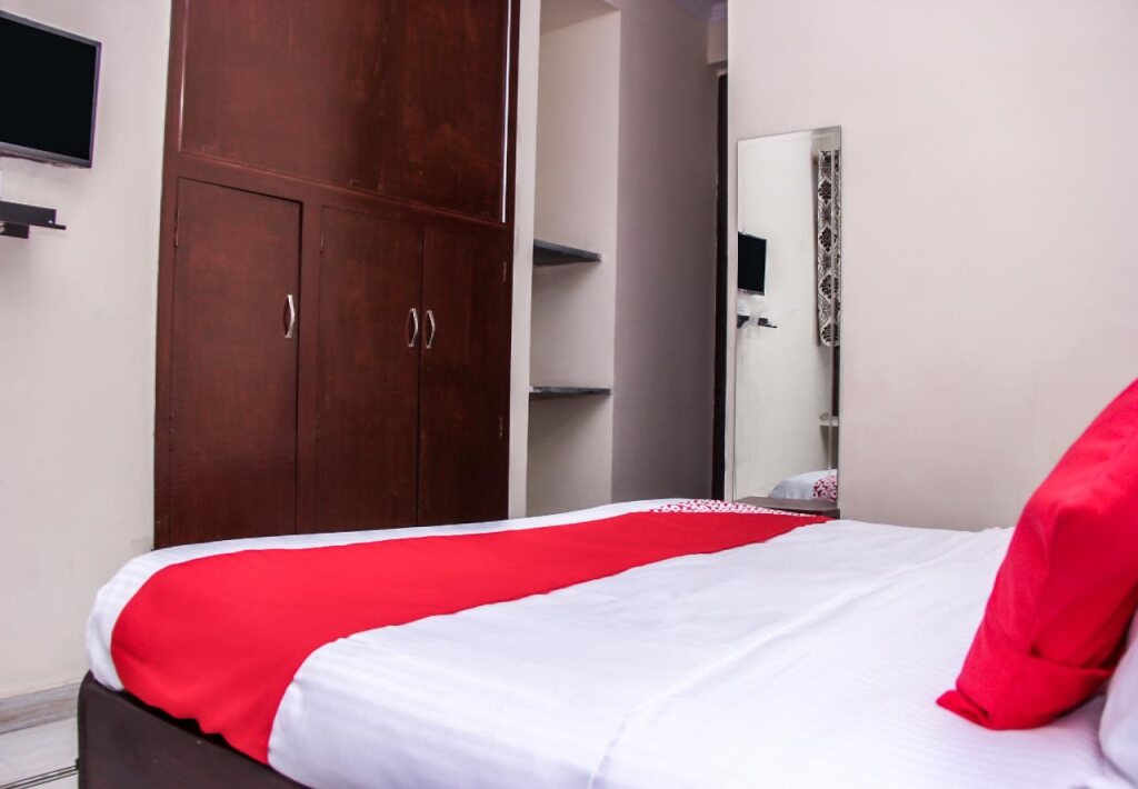 Джайпур: Jaipur Hotel and Resort By OYO Rooms