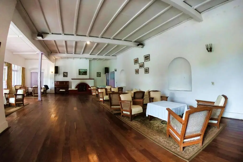 Муннар: Munnar Tea Bungalow