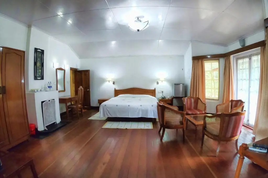 Муннар: Munnar Tea Bungalow