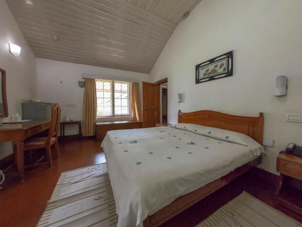 Муннар: Munnar Tea Bungalow