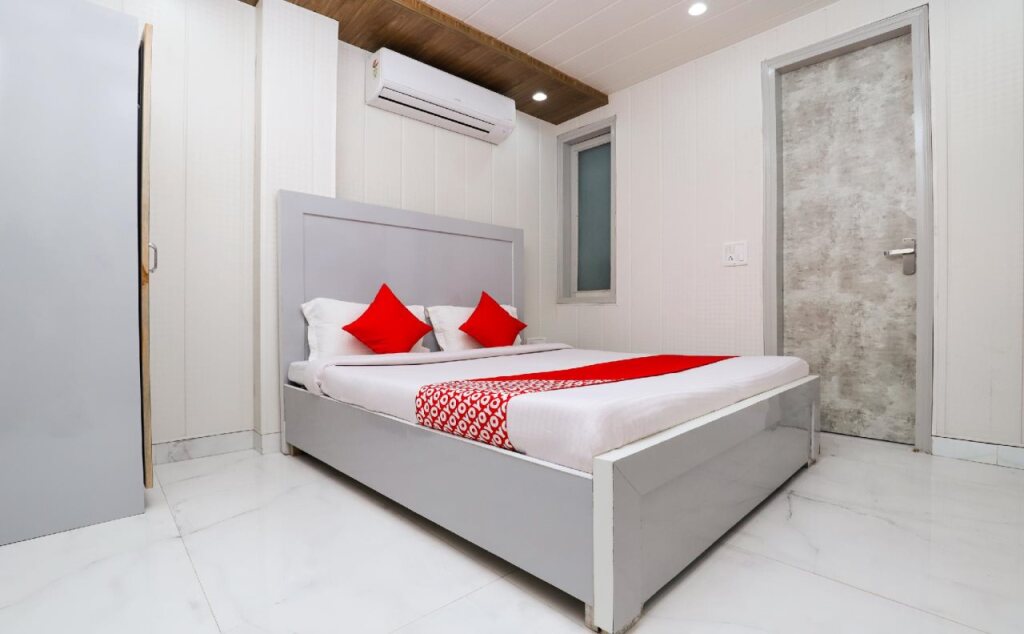 Нью-Дели: Aalia House By OYO Rooms