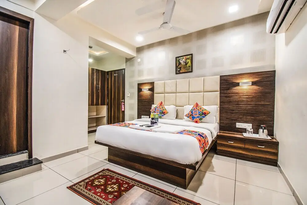 Вадодара: Hotel Royal Residency by FabHotels