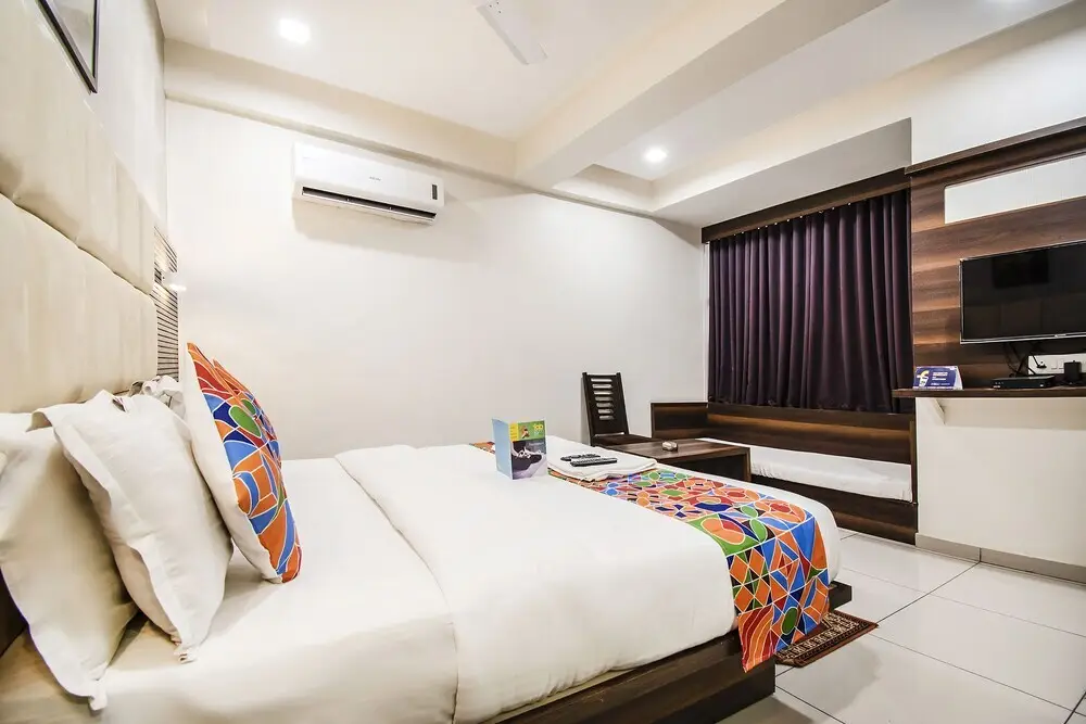 Вадодара: Hotel Royal Residency by FabHotels