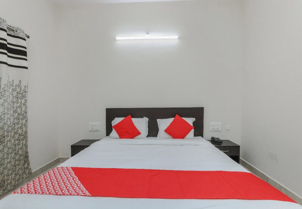 Nanjangud: Shree Ankanatheshwara Residency by OYO Rooms