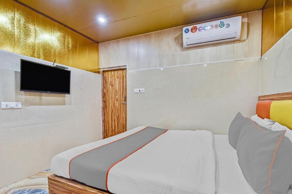 Колката: Collection O 84524 The Sri Krishna Hotel