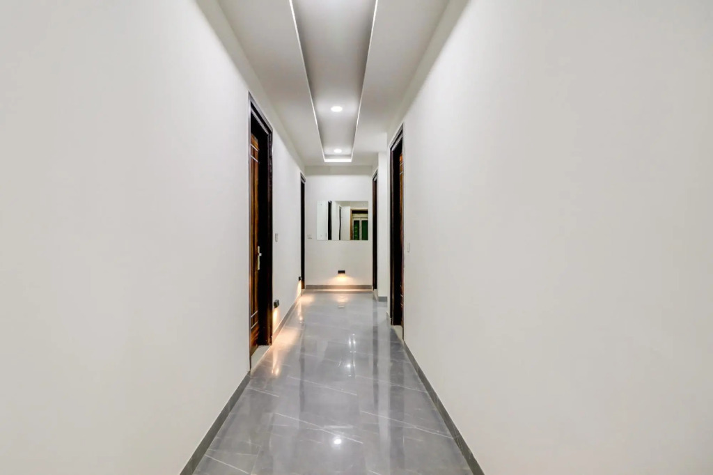 Нью-Дели: Capital O 80318 Hotel Sai Plaza