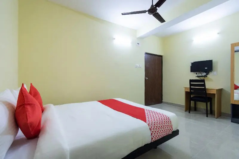 Колката: Super Oyo Flagship Prafulla Devi Guest House Near Rajarhat