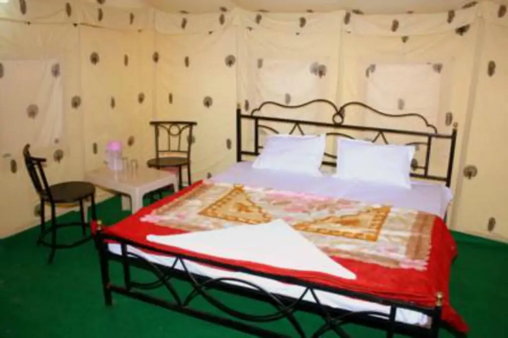 Джайсалмер: K K Bhargav Desert Safari Camp