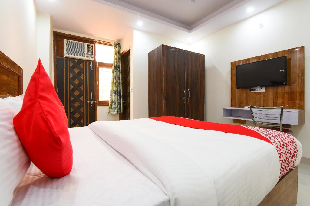 Нью-Дели: OYO 71599 Cozy Home