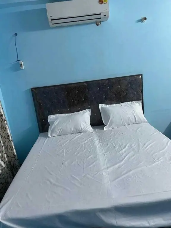 Нью-Дели: Spot On 88657 Hotel Dazi Star