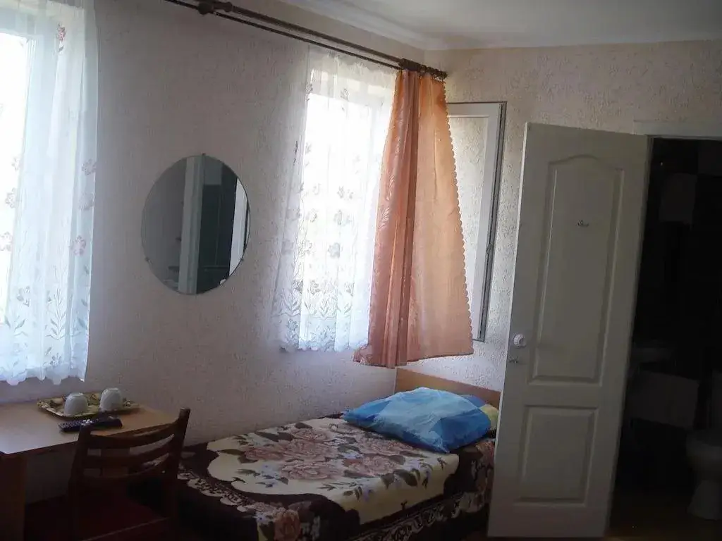 Керчь: Deaz Hotel