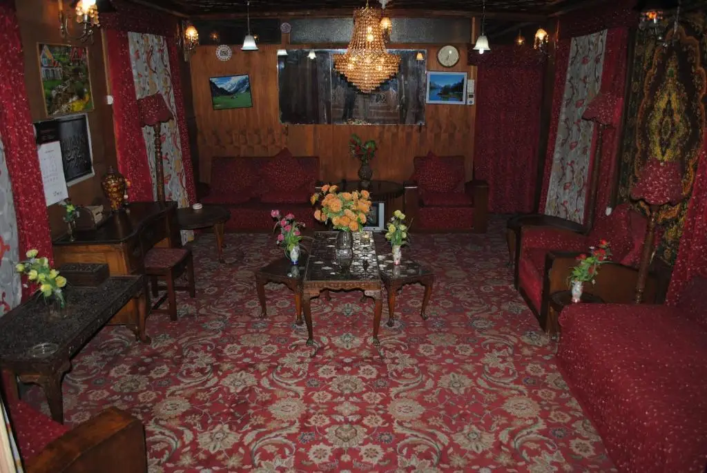 Шринагар: Dulce domum group of house boats