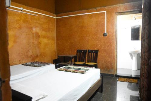Гокарна: Hotel Om Star Beach Cottage