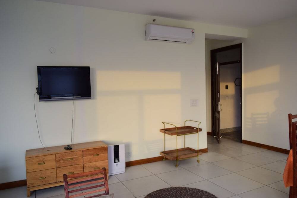Spacious Condo Apartment in Greater Noida — фото 1