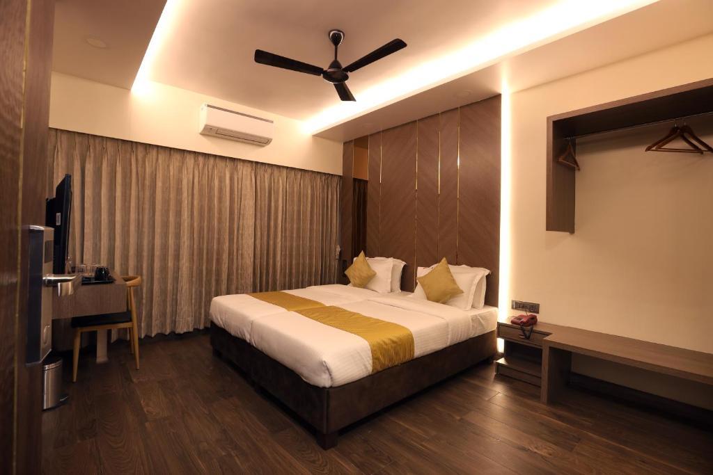 Мумбаи: Hotel Surya Prakash