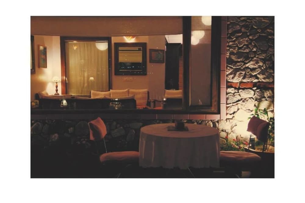 Наинитал: Jheel Facing rooms in Bhimtal
