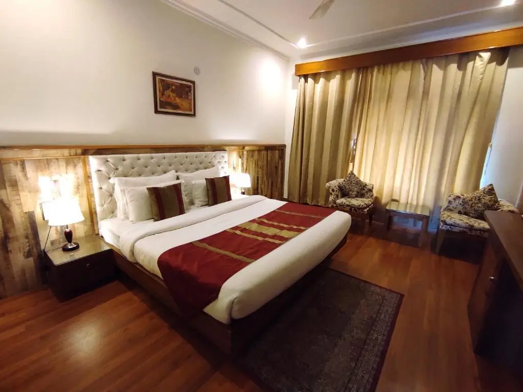 Наинитал: Aaroham The Watergate Hotel Bhimtal