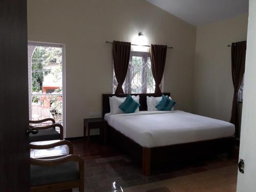 Кандолим: Rudraksha Holiday Homes