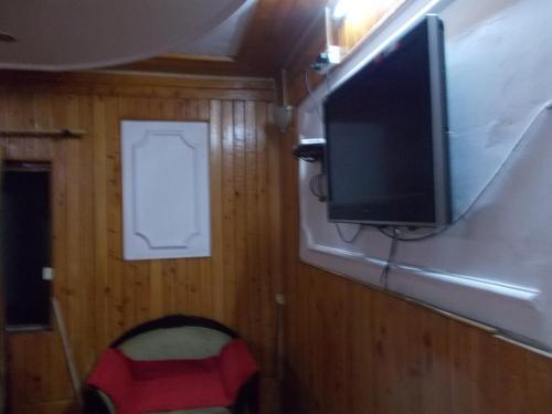 Наинитал: Mall road Stay with In-house restaurant