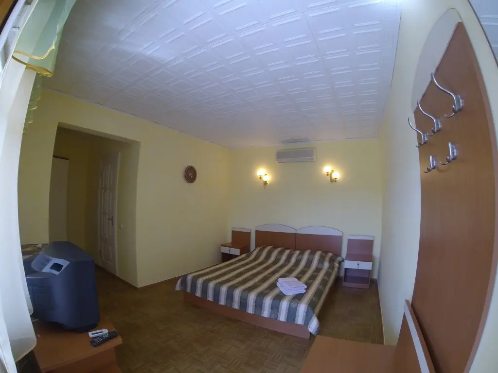 Судак: Dostluk