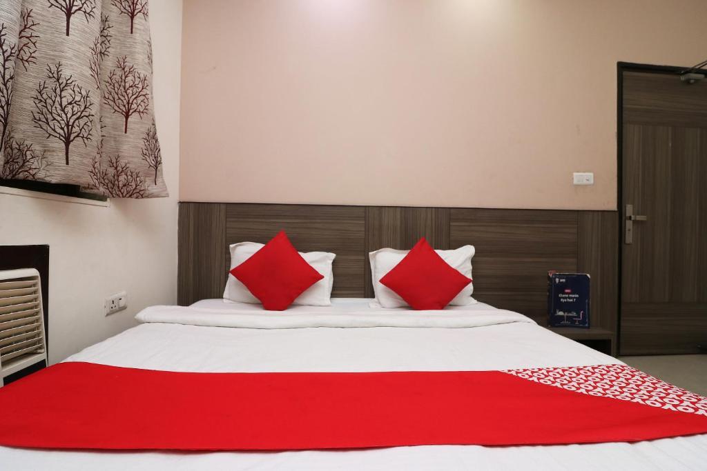 Нью-Дели: Oyo 18753 Hotel Glance Inn