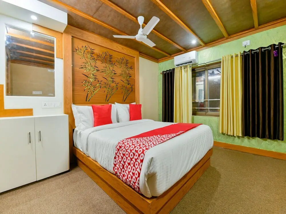 Аллеппи: OYO 16838 Big B Houseboat 10 BHK