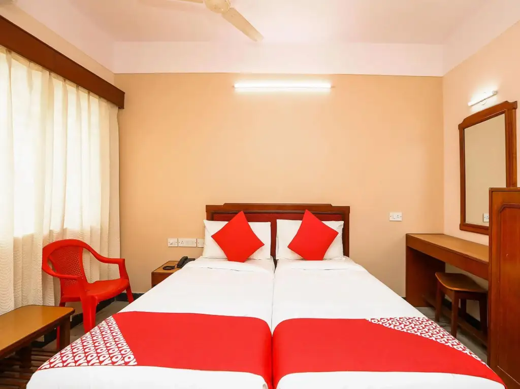 Майсур: OYO 17056 Hotel Chandra Palace