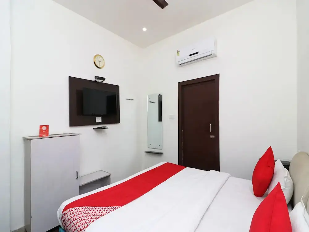 Праяградж: OYO 23414 Jauhari Guest House