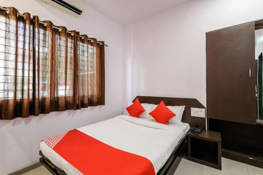 Аурангабад: OYO 24115 Flagship Hotel Rajwada