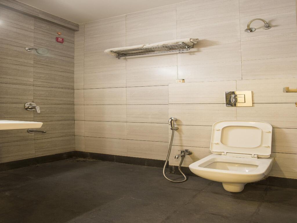 Нашик: Oyo 14455 Hotel Balaji Inn