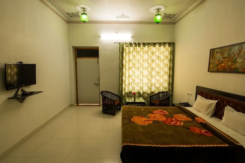 Садри: V Resorts Lake Alpi Kumbhalgarh
