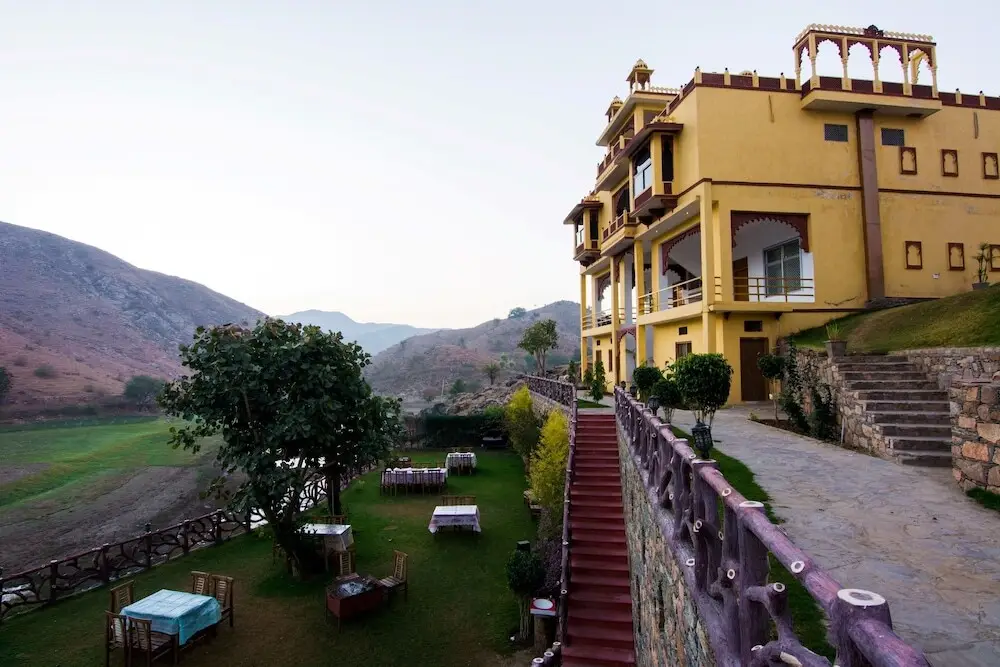 V Resorts Lake Alpi Kumbhalgarh — фото 1