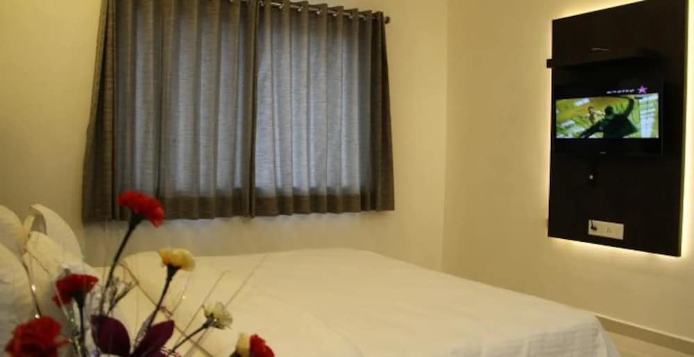 Сомнатх: Oyo 3243 Hotel Aditya Gir