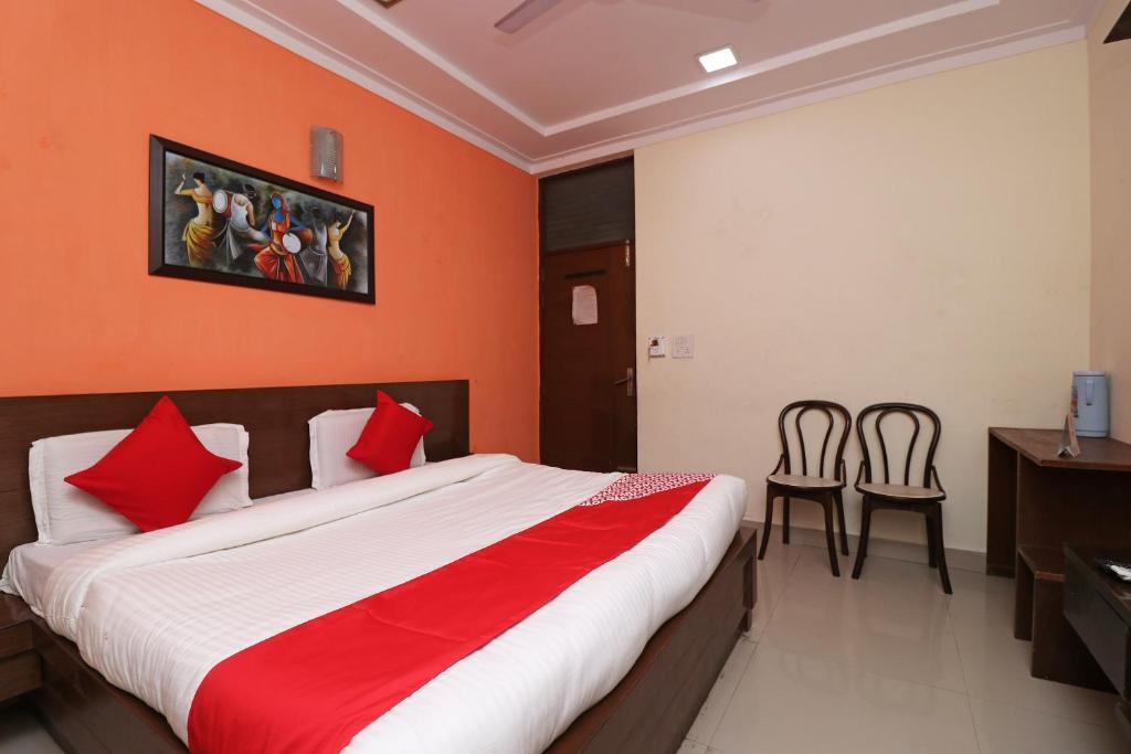 Агра: OYO 16147 Hotel Jyoti Continental Agra