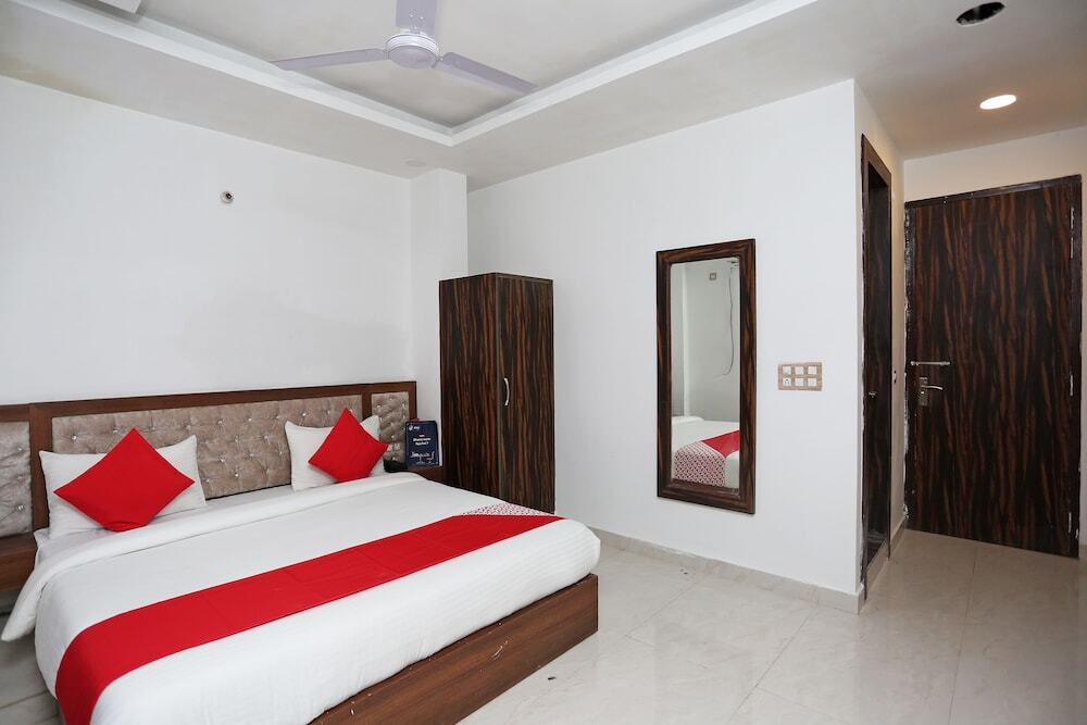 Дехрадун: OYO 15566 Hotel Rosewood Inn