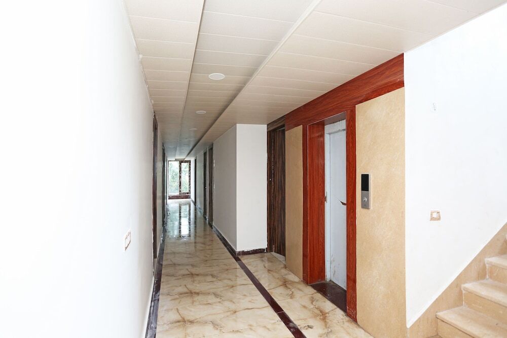 Дехрадун: OYO 15566 Hotel Rosewood Inn