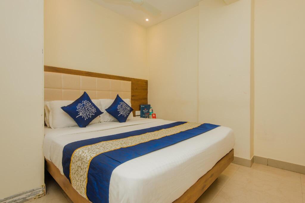 Мумбаи: Oyo 8363 Hotel Royal Inn