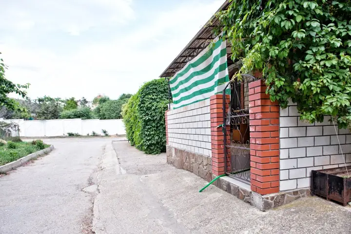 Коктебель: Гостевой Дом Prohlada Green