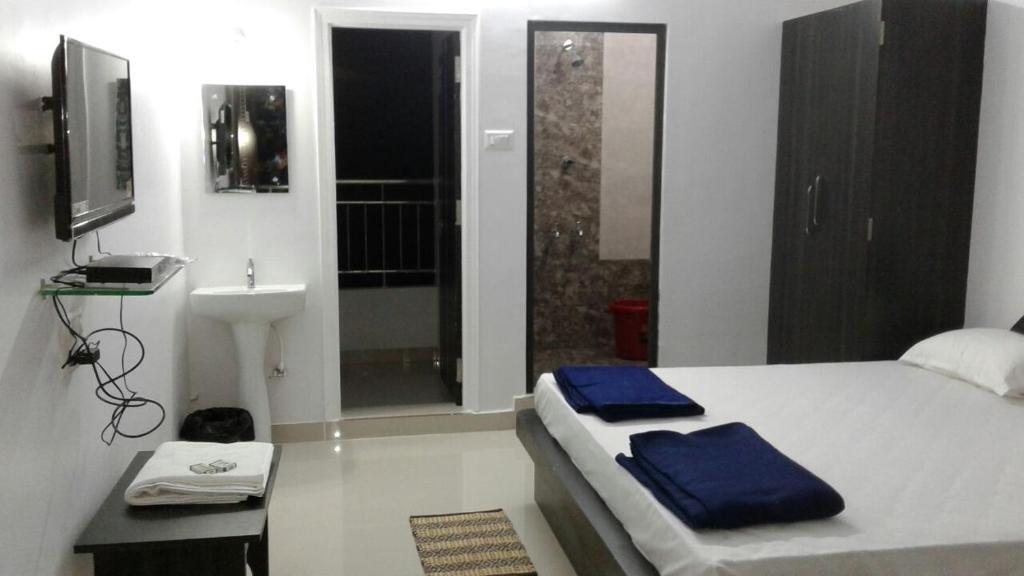 Гокарна: Iroomz Hotel Gananjaya - Hostel