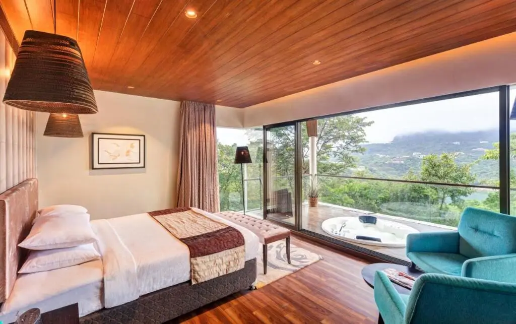 Хандала: Aveda Suites at Aamby Valley City