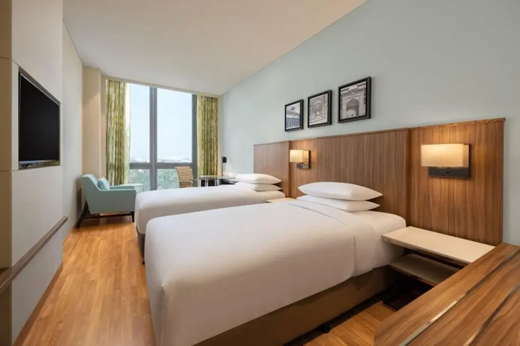 Агра: Fairfield by Marriott Agra