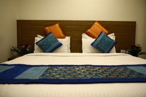 Джайпур: Hotel Om Palace Ajmer Road