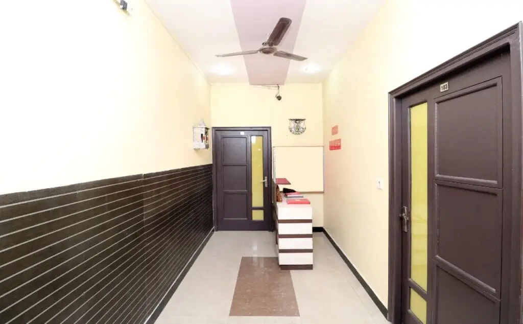Hotel Silver Star By OYO Rooms — фото 1