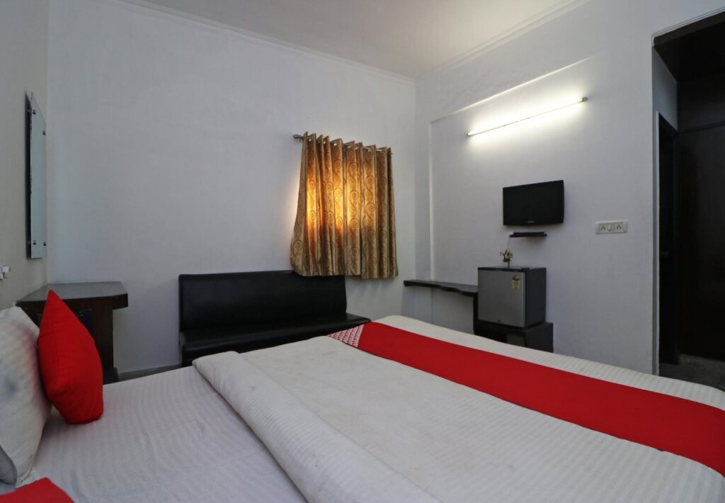 Агра: Hotel The Taj by OYO Rooms