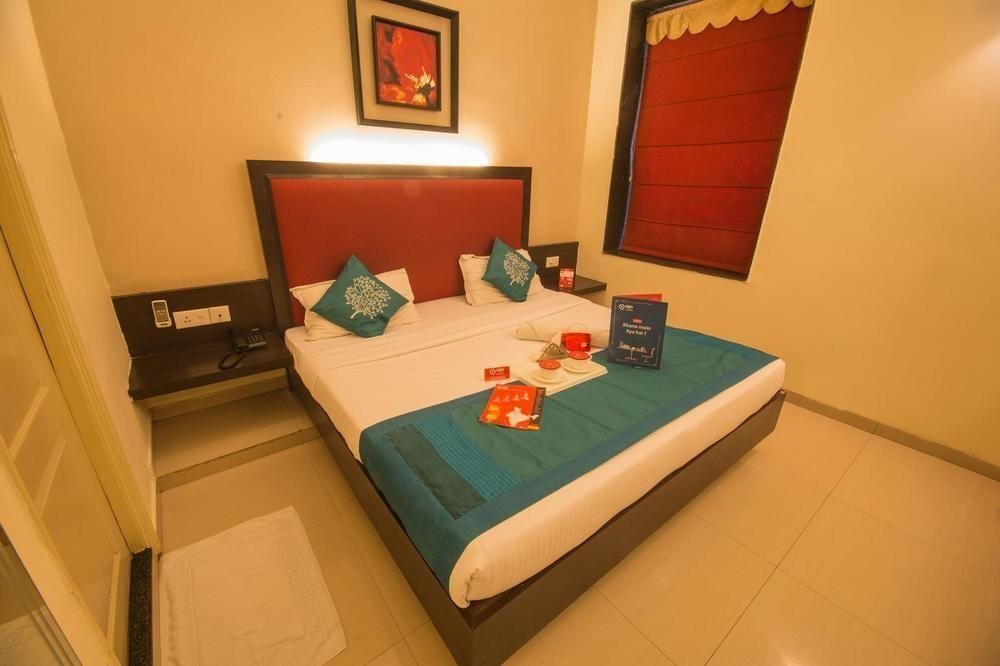 Канпур: Status Club Business Hotel