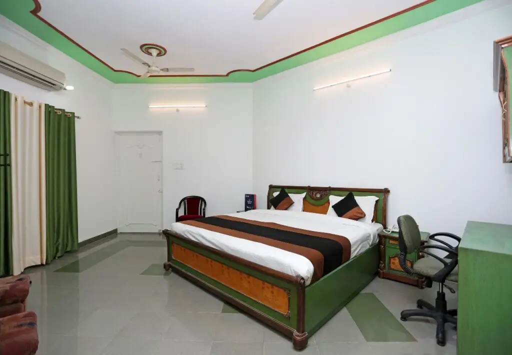 Лакхнау: Hotel Star Inn By OYO Rooms